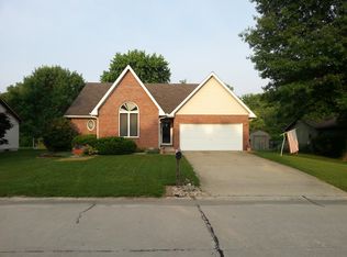 5 Cottonwood Glen Dr, Glen Carbon, IL 62034