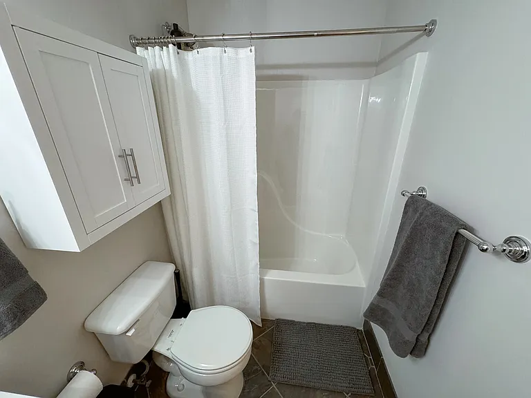 Lenox Park Dr — Photo 25