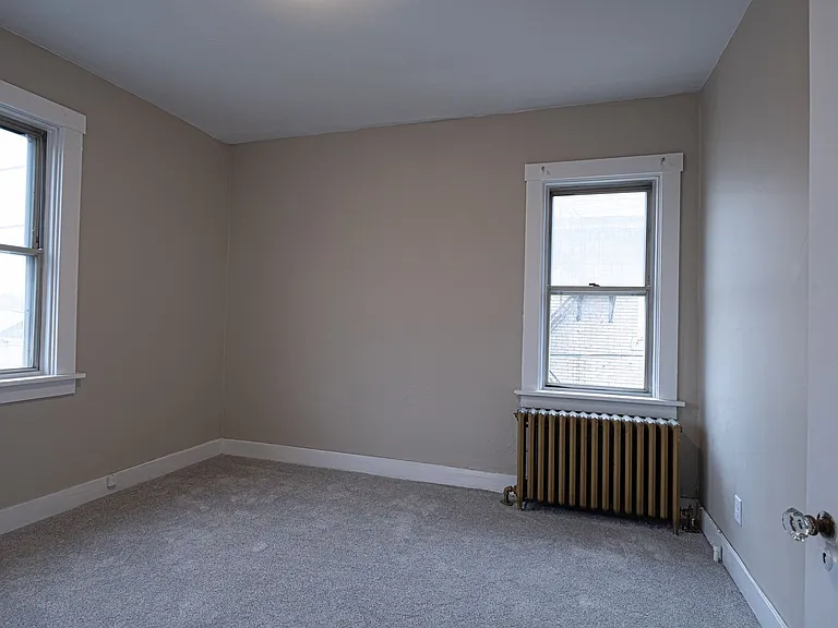 4828 Liberty Ave. — Photo 16