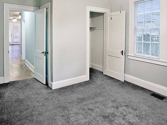 5th image of 3025 Riverside Ave