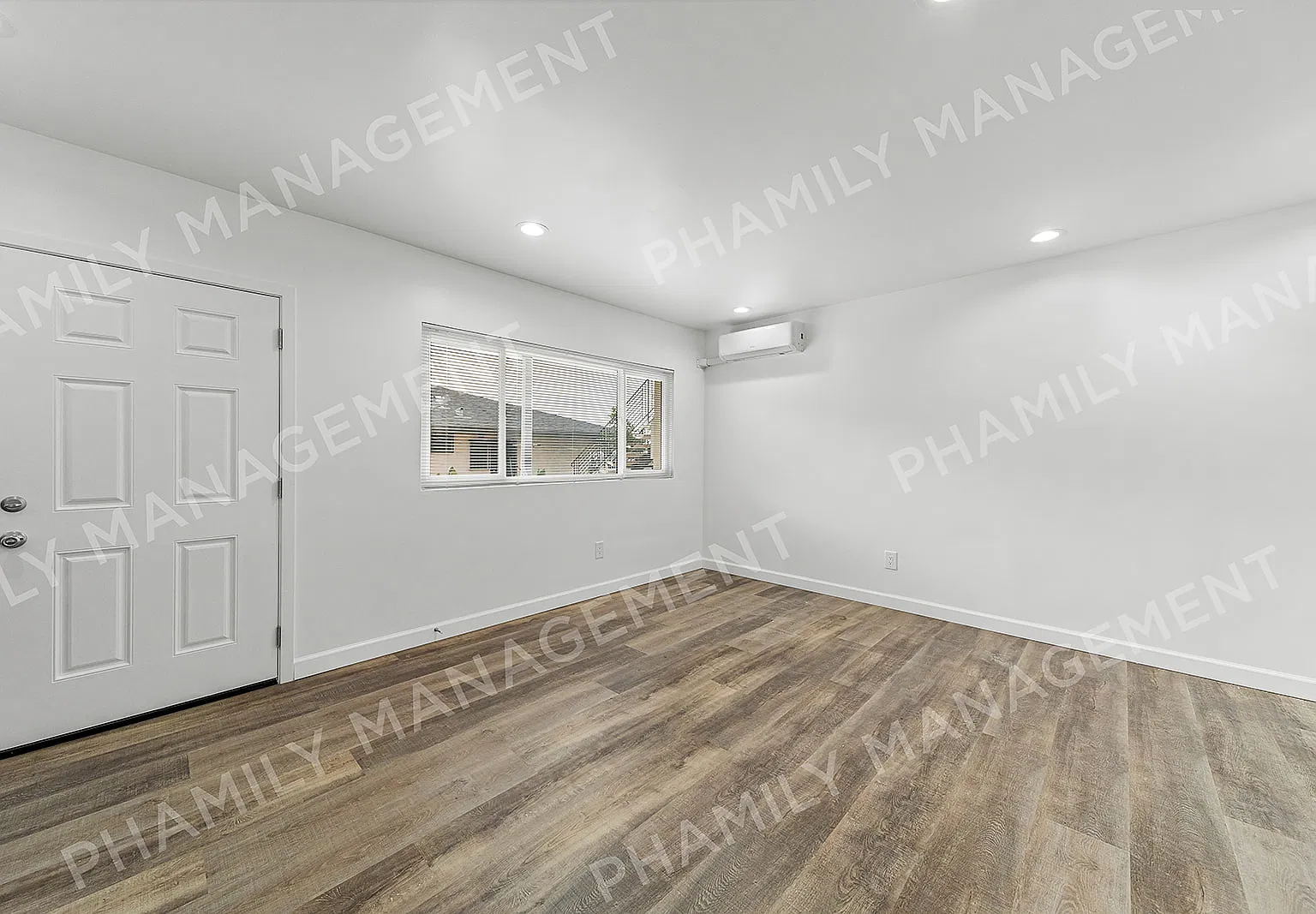 1140 College View Dr — Photo 4