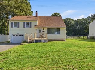 20 Alan Ln, Mine Hill Twp., NJ 07803