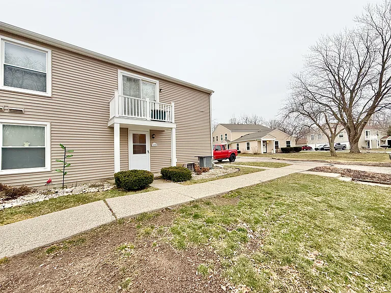 1416 Hobnail Ct — Photo 1