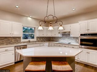 120 Fairway Ridge Ct, Mound, MN 55364