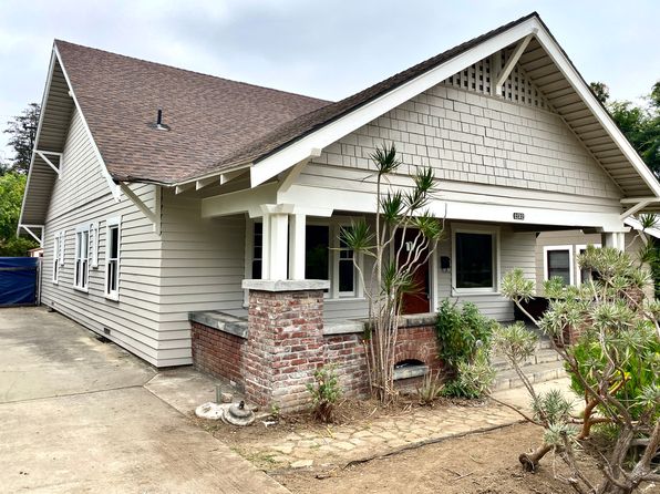 1132 Stratford Ave