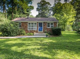 5 Ruby Dr, Oak Ridge, NJ 07438