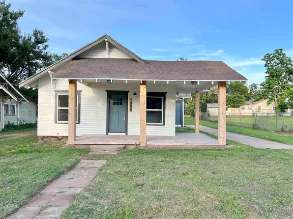 1008 N 6th St, Perry, OK 73077