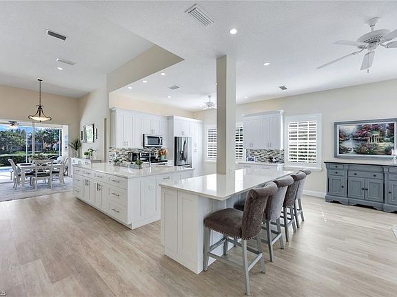 4th image of 3108 Dominica Way