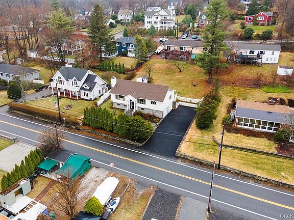 4th image of 850 S Lake Blvd