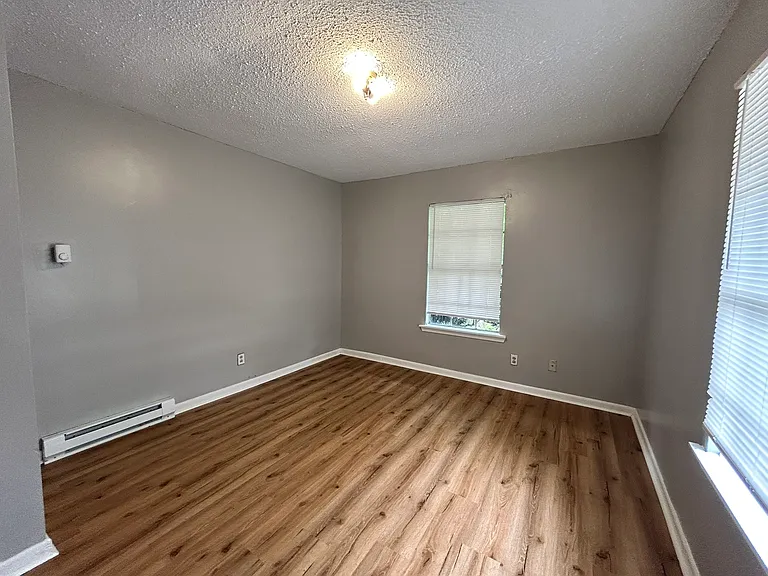 901 E 29th Ave #3 — Photo 6