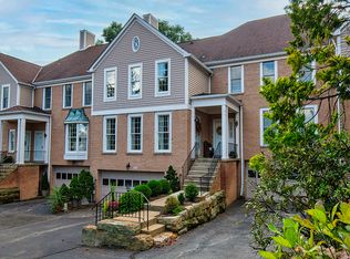 314 Queensberry Cir, Pittsburgh, PA 15234