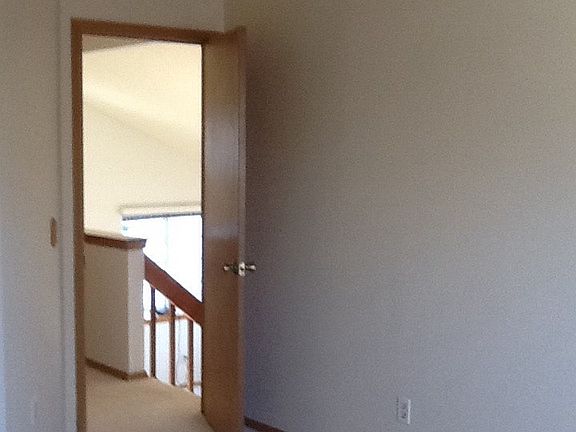3rd image of 9441 Pendleton Dr