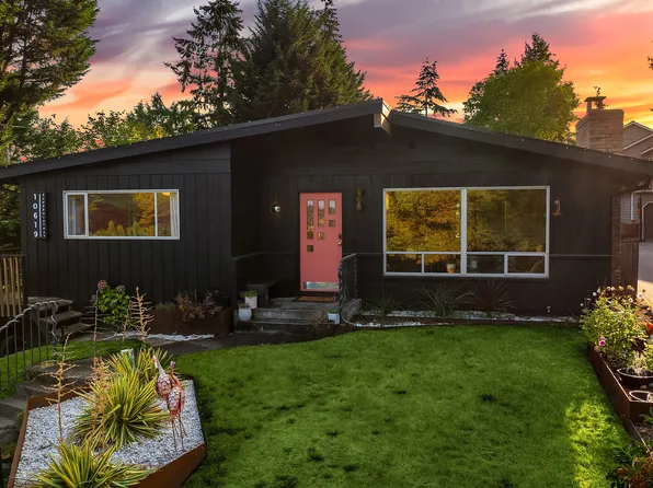 10619 Sand Point Way NE, Seattle, WA 98125