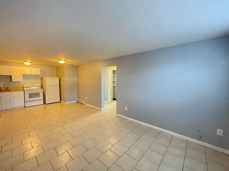 181 Loudon Rd #302 — Photo 7