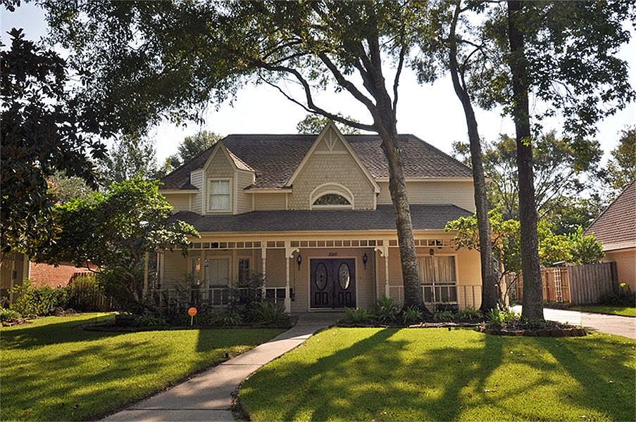 1st image of 3310 Lakehaven Dr