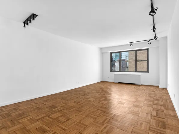 400 East 56th Street 38S image 2 of 21