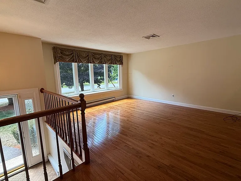 9 Brookdale Cir — Photo 9