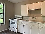 1225 Selman St — Photo 6