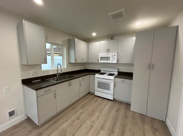 13951 Garber St, Pacoima, CA 91331