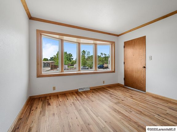 5th image of 713 S 25th St