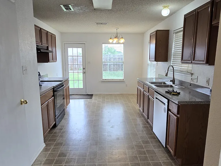 7408 Ranger Way — Photo 2