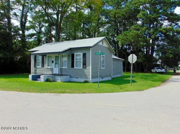 402 Pearl Street, Aurora, NC 27806