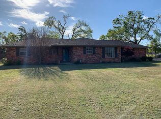 203 Jeffries Dr, Tuttle, OK 73089