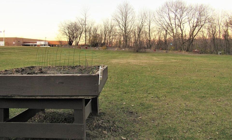 2nd image of 524 Willow Dr