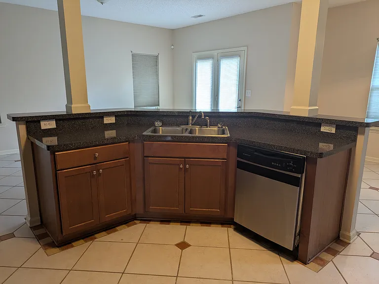 108 Blue Spruce Dr — Photo 10