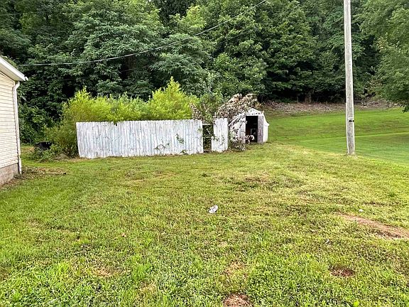 4th image of 103 Mary Ct