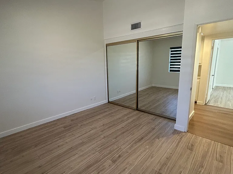 24246 Hatteras St — Photo 17