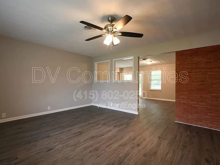 1607 Anthony St — Photo 19