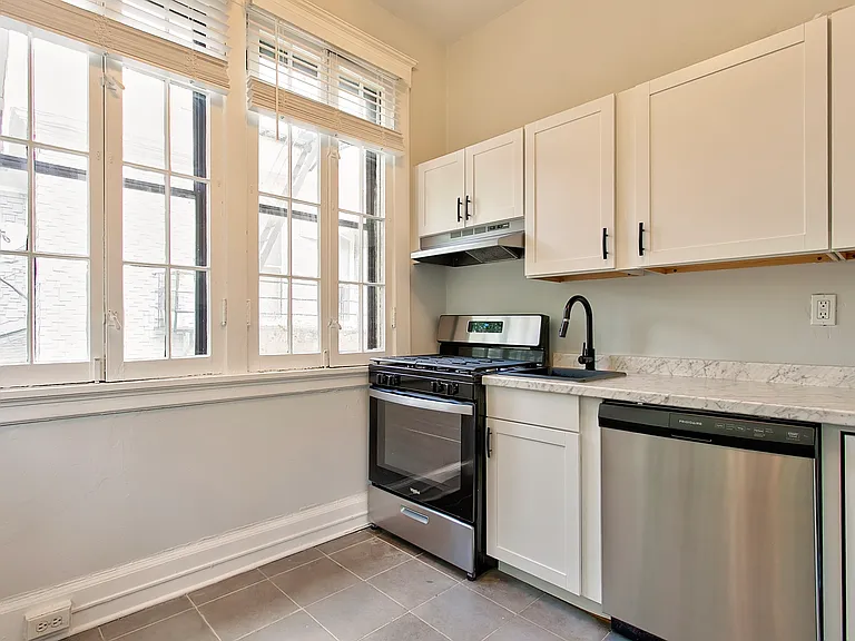 2343 Park Ave #E — Photo 9