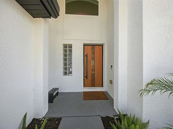 3rd image of 236 15TH AVENUE SE