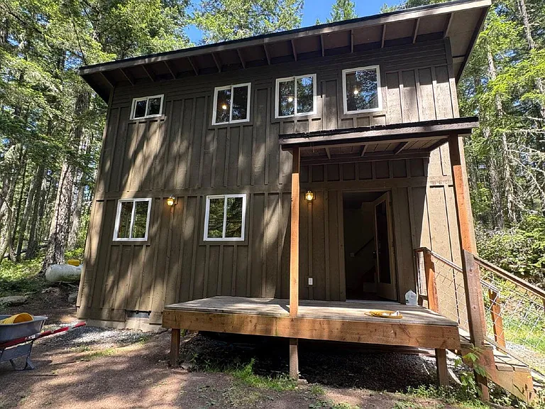 298 White Beach Rd — Photo 1