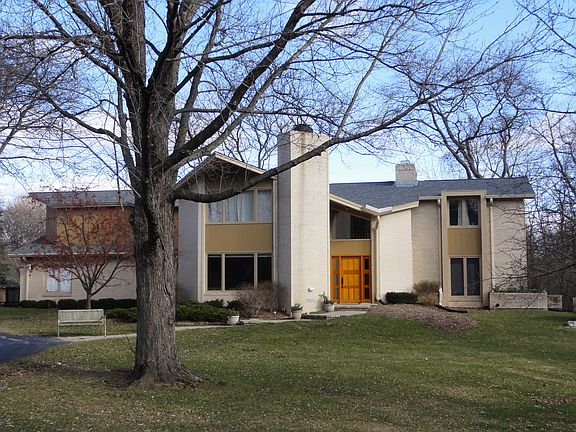 2nd image of 8844 N Bayside Dr