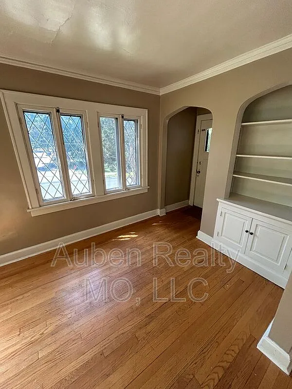 3 bed, 2.0 bath, 1400 sqft, $1,549 — Photo 4