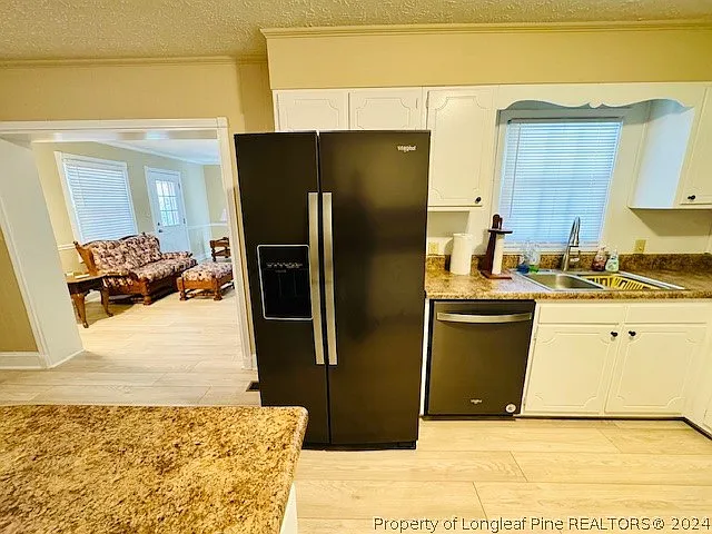 434 Windsor Rd — Photo 10