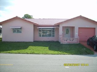 7607 NW 72nd Way, Tamarac, FL 33321