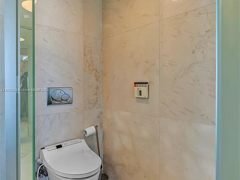 16699 Collins Ave #2508 — Photo 21