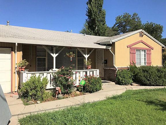 3rd image of 3634 Dayton St