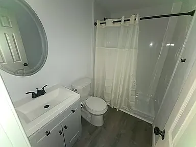 439 W Pembroke Ave — Photo 7