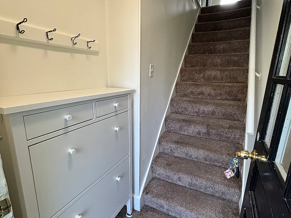 6 1/2 Bennett Ct #2