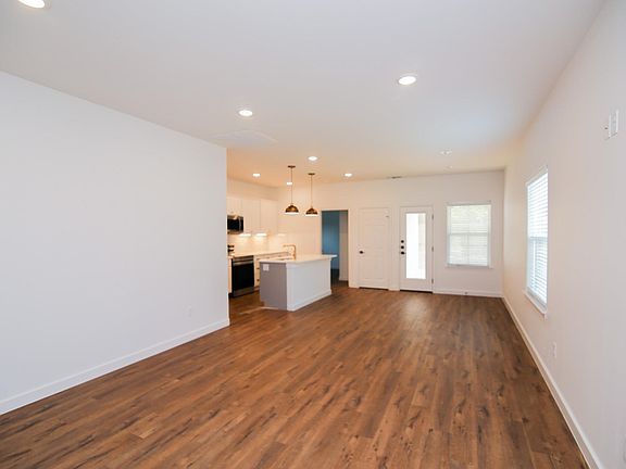 4th image of 1218 Booker St