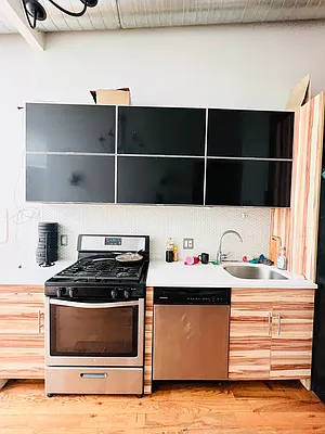 Rented by Pear NYC LLC | media 18