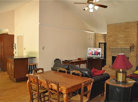 3rd image of 10610 Tenneco Dr