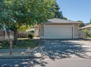 555 Donner Ln, Ukiah, CA 95482