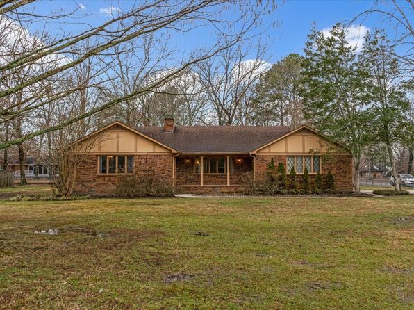 300 Marbeth Ln, Tullahoma, TN 37388