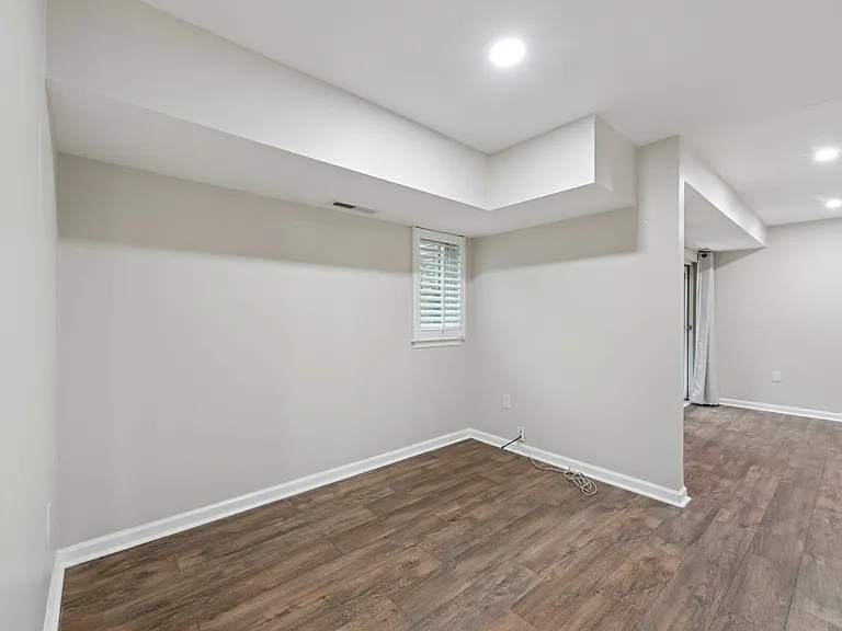 7 Silverwood Cir #3 — Photo 21
