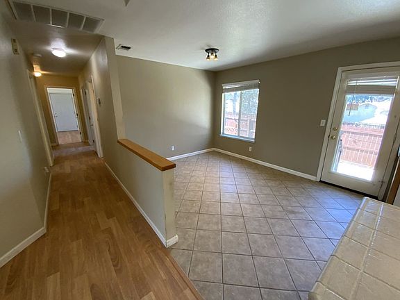 5th image of 8076 Quartz Ln